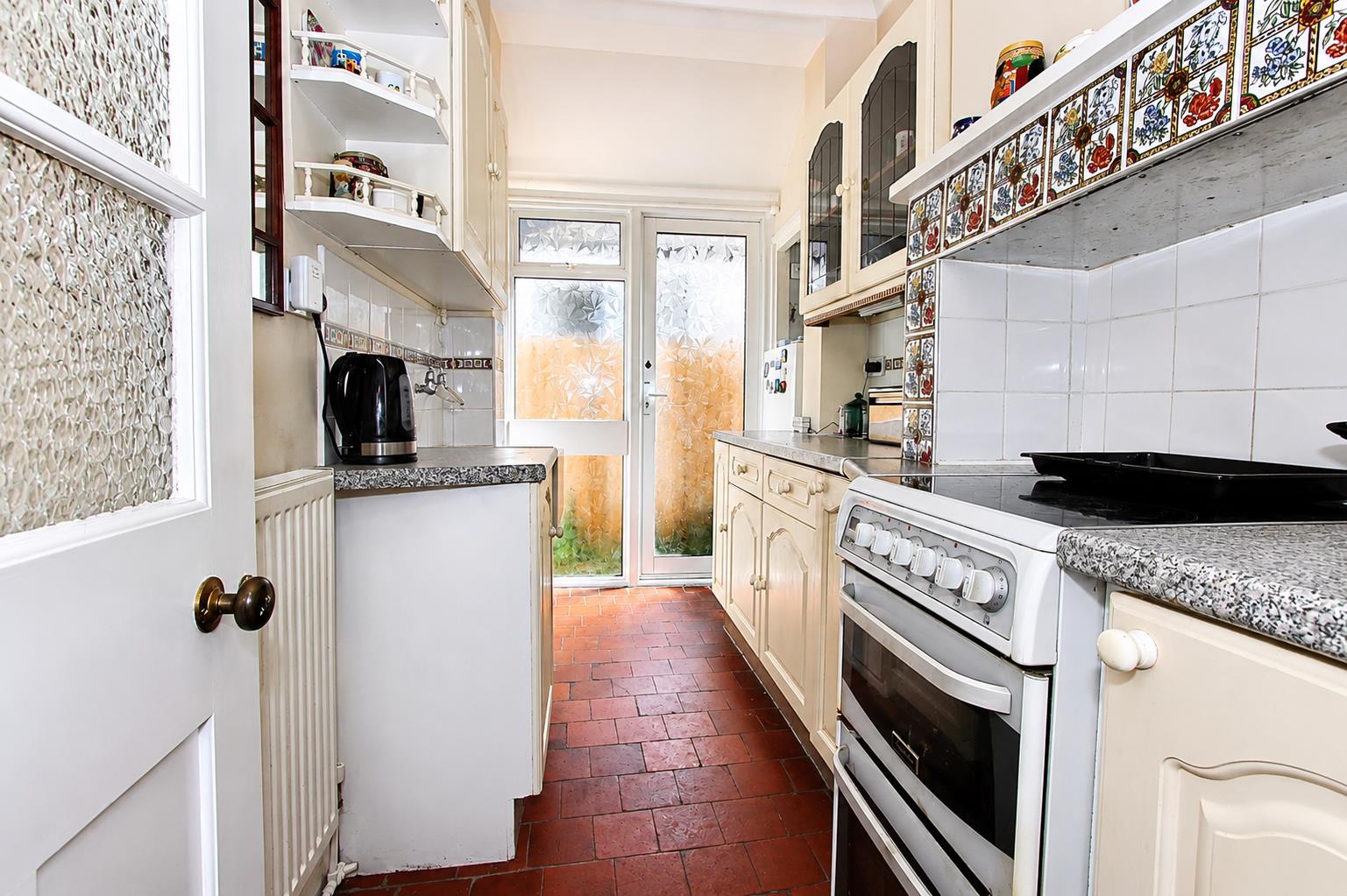 Pine Ridge, Carshalton
